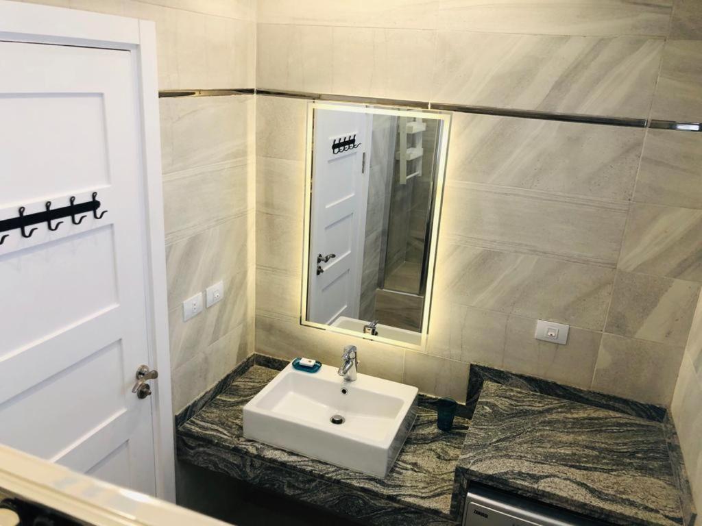 Sodic Westown Residence1-Near Elnada Hospital 'Izbat Yusif Barradah Dış mekan fotoğraf